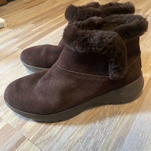 Skechers on the go Joy suede ankle boots
